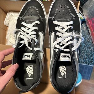 Men’s vans size 13